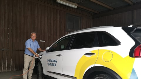 Hybridbilen har anlänt